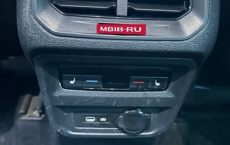 Volkswagen Tiguan II, 2021 год, 3 200 000 рублей, 3 фотография