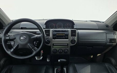 Nissan X-Trail, 2005 год, 740 000 рублей, 11 фотография