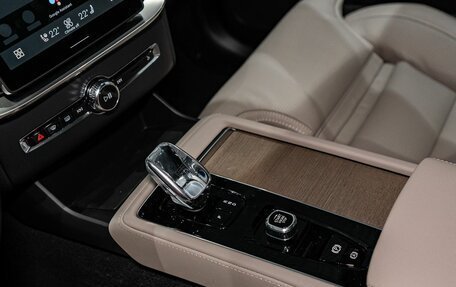 Volvo XC90 II рестайлинг, 2026 год, 11 980 000 рублей, 17 фотография