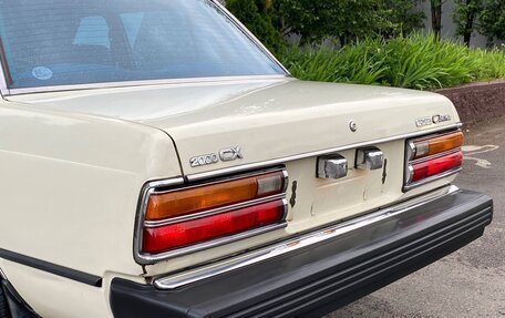 Toyota Corona VIII (T170), 1979 год, 2 000 000 рублей, 8 фотография