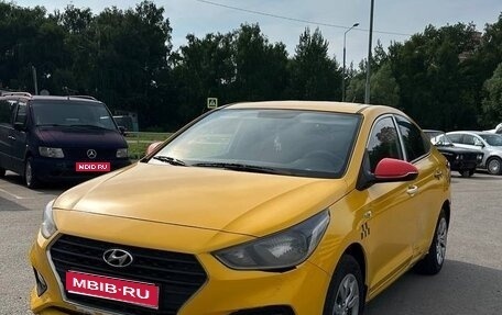 Hyundai Solaris II рестайлинг, 2020 год, 850 000 рублей, 1 фотография