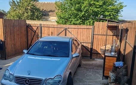 Mercedes-Benz C-Класс, 2003 год, 600 000 рублей, 6 фотография