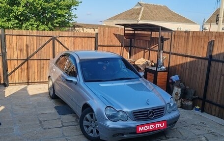 Mercedes-Benz C-Класс, 2003 год, 600 000 рублей, 5 фотография