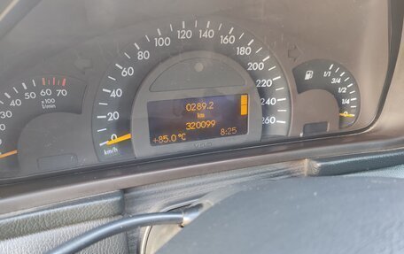 Mercedes-Benz C-Класс, 2003 год, 600 000 рублей, 21 фотография