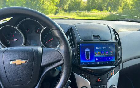 Chevrolet Cruze II, 2013 год, 580 000 рублей, 2 фотография