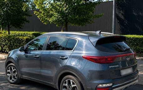 KIA Sportage IV рестайлинг, 2018 год, 2 300 000 рублей, 2 фотография