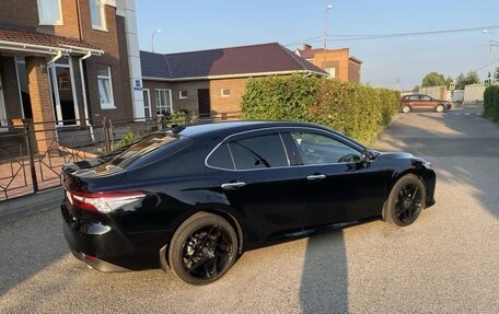 Toyota Camry, 2019 год, 3 200 000 рублей, 7 фотография