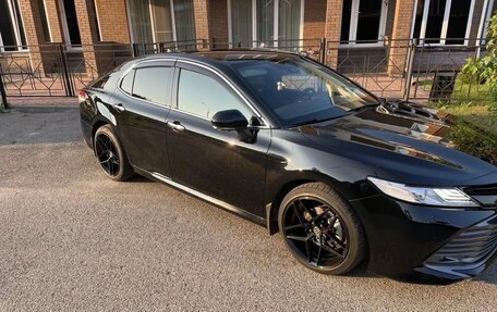 Toyota Camry, 2019 год, 3 200 000 рублей, 8 фотография