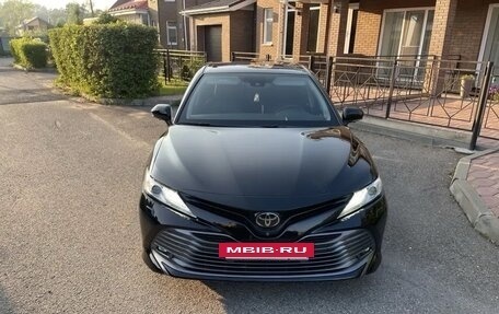Toyota Camry, 2019 год, 3 200 000 рублей, 4 фотография