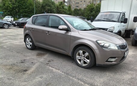 KIA cee'd I рестайлинг, 2011 год, 440 000 рублей, 2 фотография