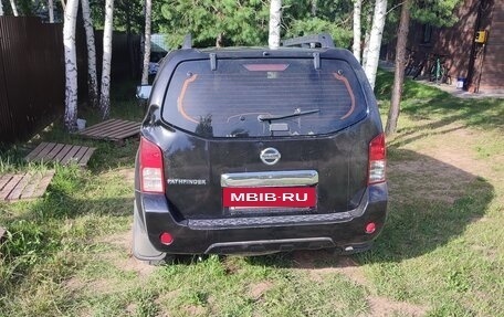 Nissan Pathfinder, 2013 год, 1 600 000 рублей, 2 фотография