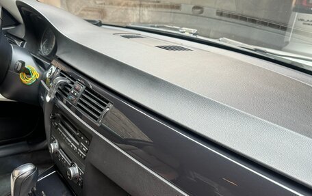 BMW 3 серия, 2010 год, 1 180 000 рублей, 11 фотография