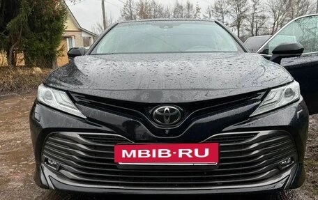 Toyota Camry, 2019 год, 3 100 000 рублей, 3 фотография