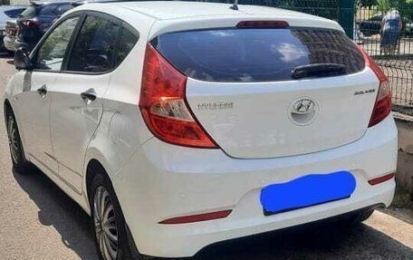 Hyundai Solaris II рестайлинг, 2015 год, 985 000 рублей, 9 фотография