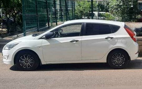 Hyundai Solaris II рестайлинг, 2015 год, 985 000 рублей, 11 фотография