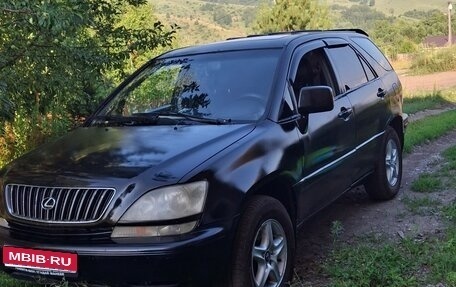 Lexus RX IV рестайлинг, 1999 год, 650 000 рублей, 1 фотография