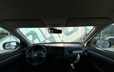 Mitsubishi Outlander III рестайлинг 3, 2013 год, 1 450 000 рублей, 2 фотография