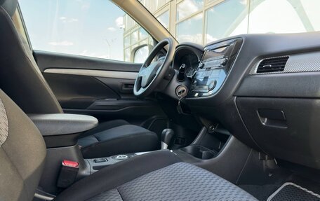 Mitsubishi Outlander III рестайлинг 3, 2013 год, 1 450 000 рублей, 7 фотография