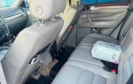 Volkswagen Touareg III, 2005 год, 610 000 рублей, 9 фотография