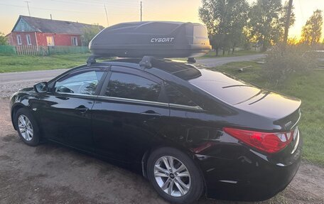 Hyundai Sonata VI, 2011 год, 700 000 рублей, 4 фотография