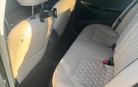 Hyundai Sonata VI, 2011 год, 700 000 рублей, 10 фотография
