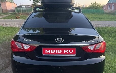 Hyundai Sonata VI, 2011 год, 700 000 рублей, 7 фотография