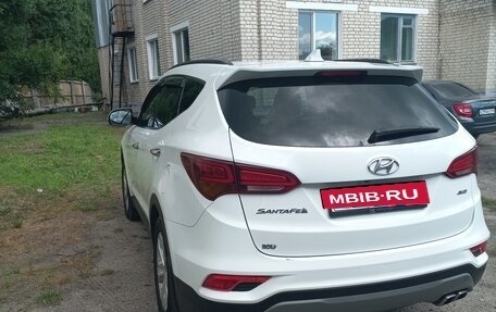 Hyundai Santa Fe III рестайлинг, 2018 год, 2 400 000 рублей, 5 фотография