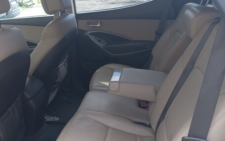 Hyundai Santa Fe III рестайлинг, 2018 год, 2 400 000 рублей, 13 фотография