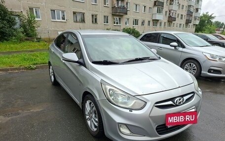 Hyundai Solaris II рестайлинг, 2013 год, 720 000 рублей, 3 фотография
