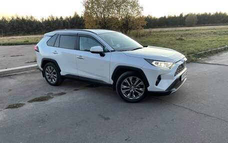 Toyota RAV4, 2020 год, 3 600 000 рублей, 7 фотография