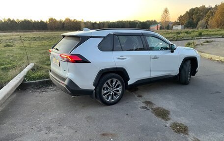 Toyota RAV4, 2020 год, 3 600 000 рублей, 3 фотография