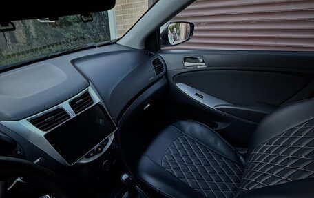 Hyundai Solaris II рестайлинг, 2014 год, 1 230 000 рублей, 9 фотография
