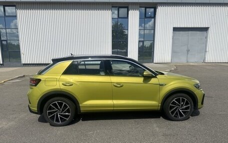 Volkswagen T-Roc I, 2023 год, 1 900 000 рублей, 5 фотография