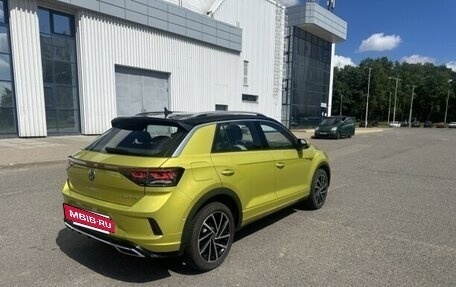 Volkswagen T-Roc I, 2023 год, 1 900 000 рублей, 7 фотография