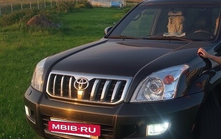 Toyota Land Cruiser Prado 120 рестайлинг, 2006 год, 1 795 000 рублей, 3 фотография