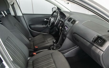 Volkswagen Polo VI (EU Market), 2017 год, 990 000 рублей, 11 фотография