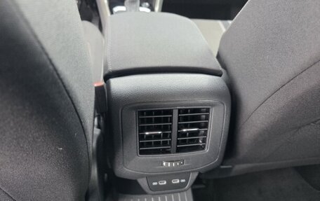 Volkswagen T-Roc I, 2022 год, 1 830 000 рублей, 19 фотография