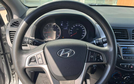 Hyundai Solaris II рестайлинг, 2015 год, 1 100 000 рублей, 7 фотография