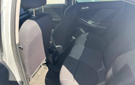Hyundai Solaris II рестайлинг, 2015 год, 1 100 000 рублей, 15 фотография