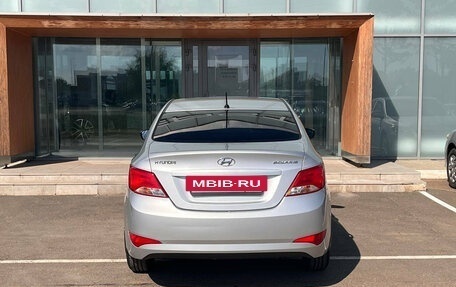 Hyundai Solaris II рестайлинг, 2015 год, 1 100 000 рублей, 6 фотография