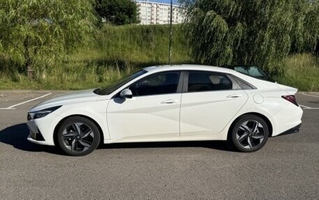 Hyundai Elantra, 2022 год, 1 950 000 рублей, 5 фотография