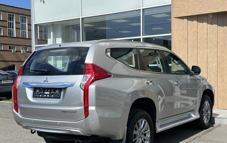 Mitsubishi Pajero IV, 2017 год, 2 950 000 рублей, 6 фотография