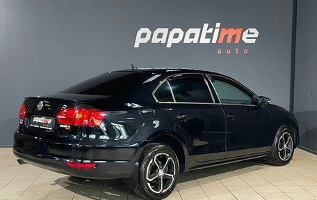 Volkswagen Jetta VI, 2013 год, 950 000 рублей, 3 фотография