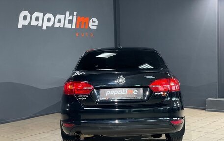 Volkswagen Jetta VI, 2013 год, 950 000 рублей, 4 фотография