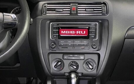 Volkswagen Jetta VI, 2013 год, 950 000 рублей, 13 фотография