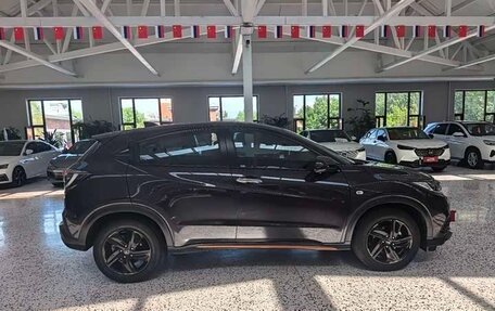 Honda Vezel, 2022 год, 1 350 000 рублей, 8 фотография