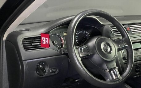 Volkswagen Jetta VI, 2013 год, 950 000 рублей, 6 фотография