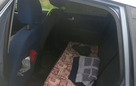 Ford Fiesta, 2004 год, 250 000 рублей, 1 фотография