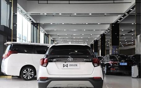 Toyota Yaris XP150 рестайлинг, 2022 год, 1 530 000 рублей, 4 фотография