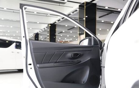 Toyota Yaris XP150 рестайлинг, 2022 год, 1 530 000 рублей, 8 фотография